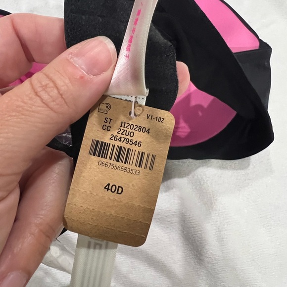 PINK VS Victoria Secret bra black t-shirt wear everywhere lightly lined 40D - Picture 5 of 6